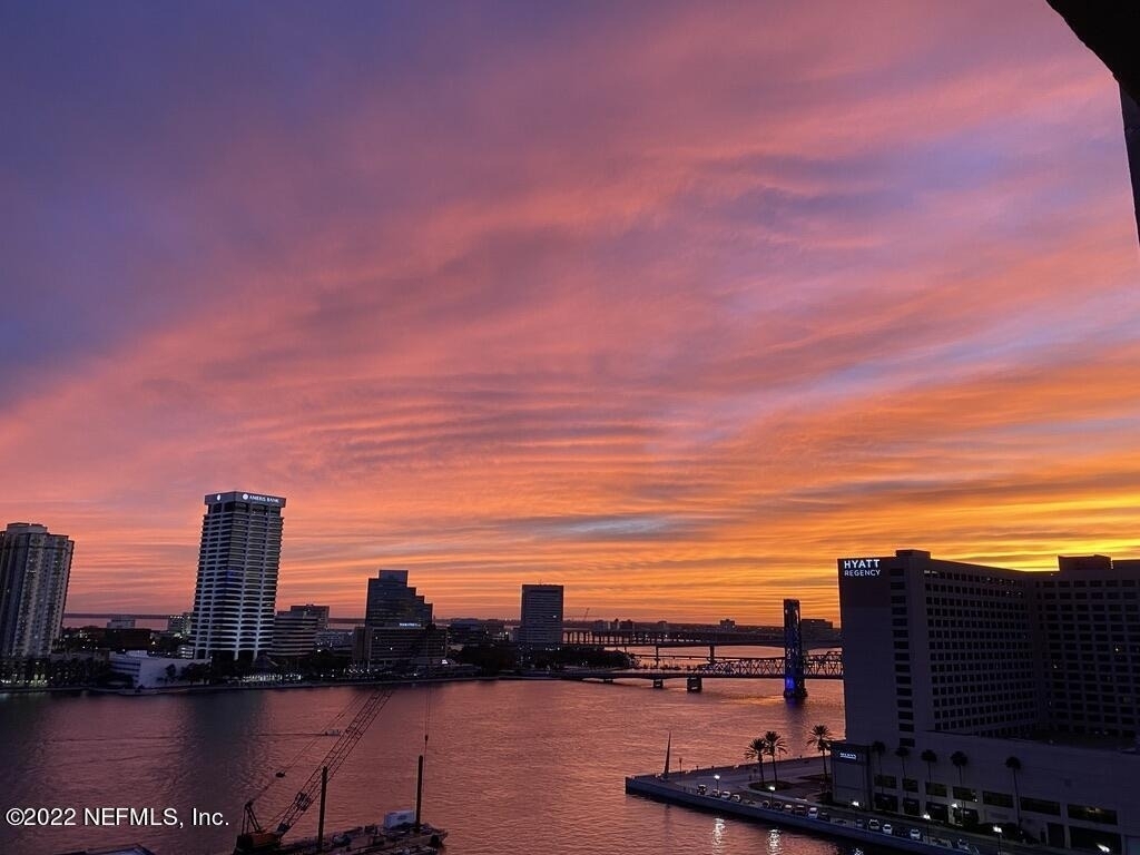 400 E Bay Street - Photo 44
