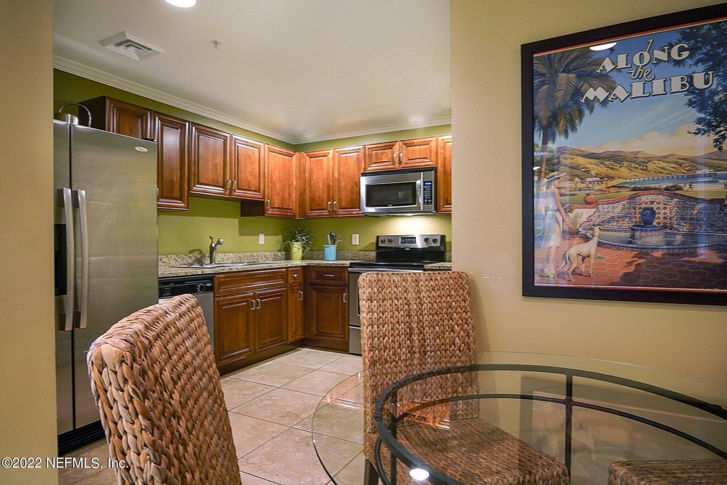 400 E Bay Street - Photo 19