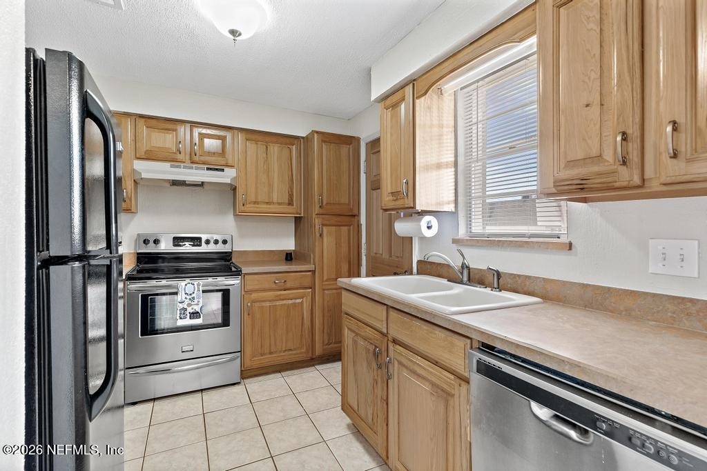 1618 El Camino Road - Photo 6