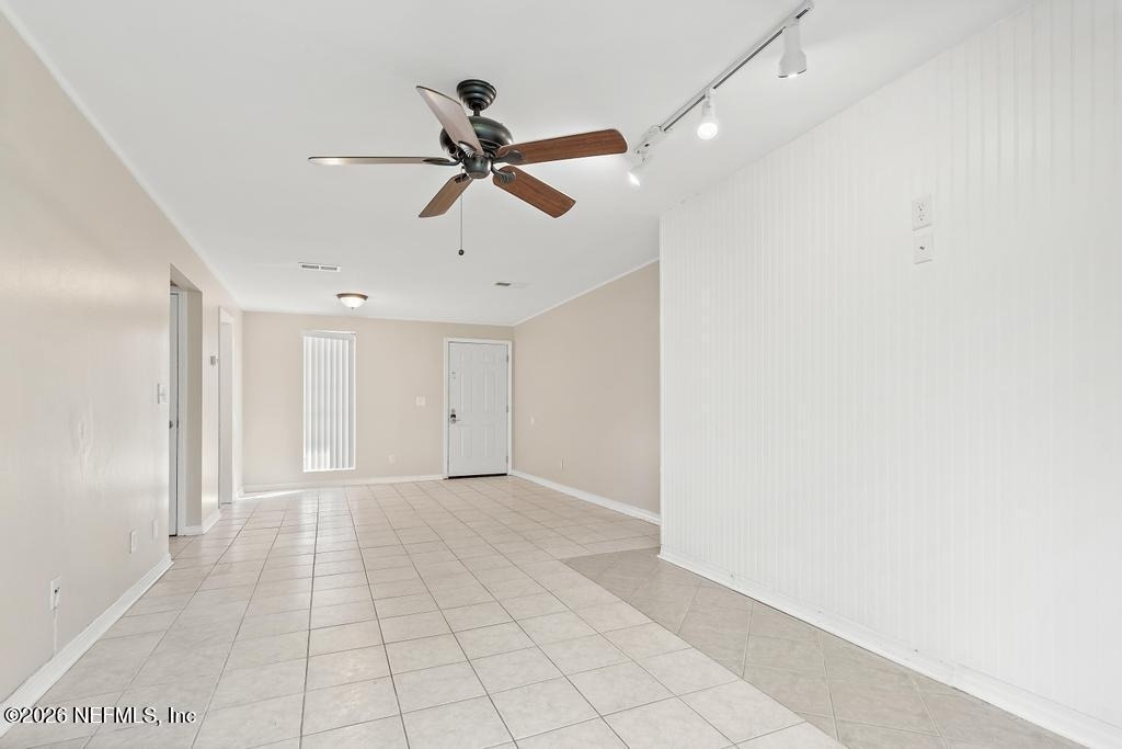 1618 El Camino Road - Photo 5