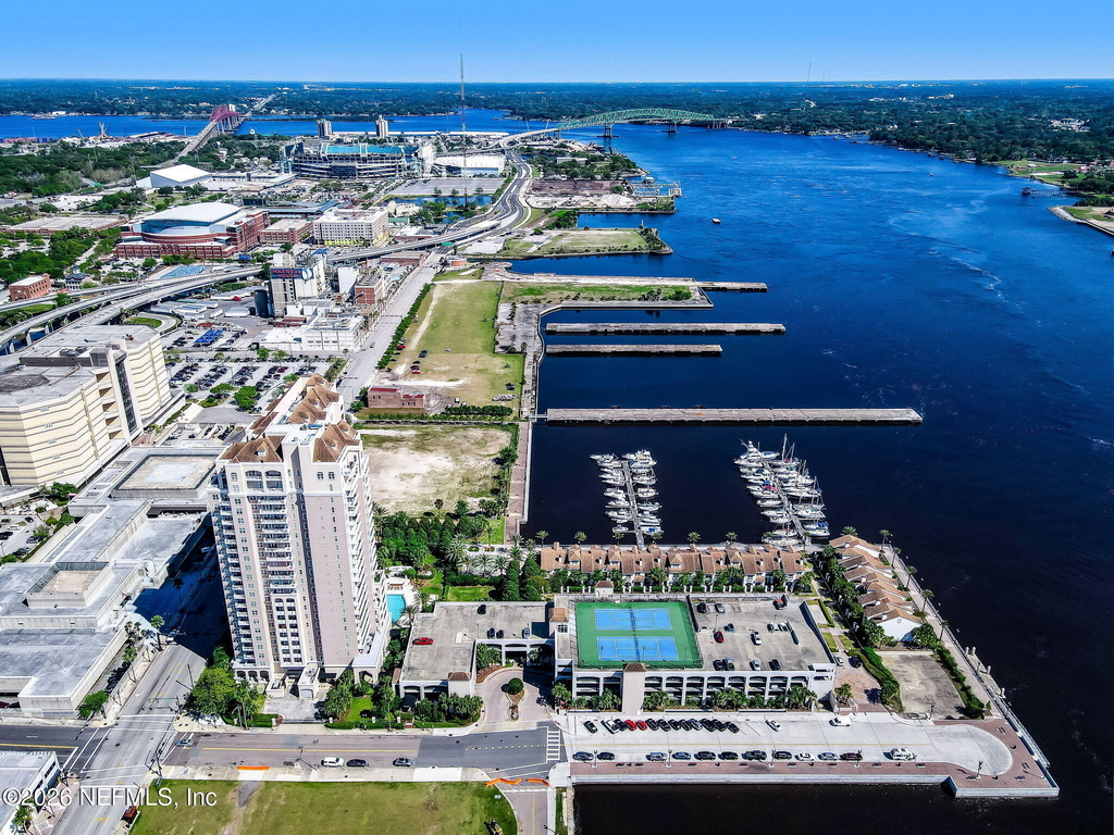 400 E Bay Street - Photo 2