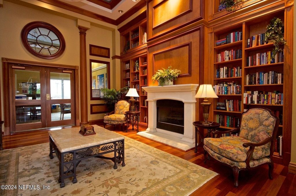 400 E Bay Street - Photo 14