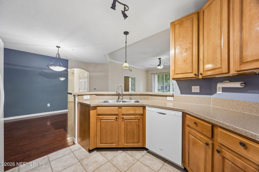 785 Oakleaf Plantation Parkway - Photo 7