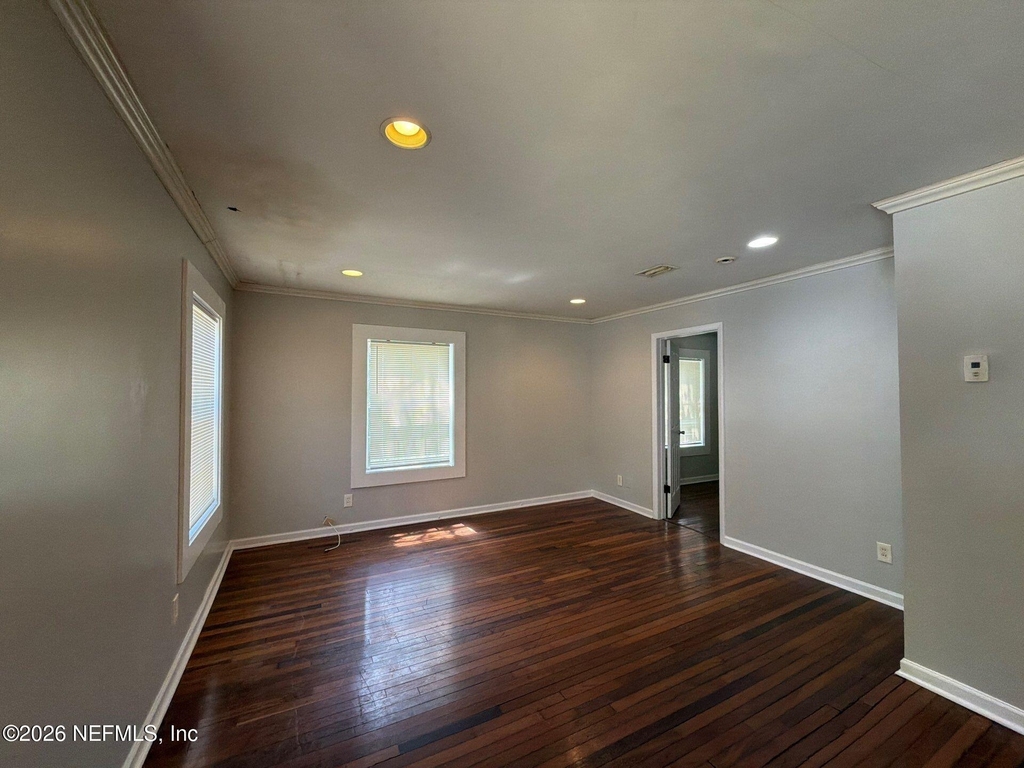 9116 Adams Avenue - Photo 7