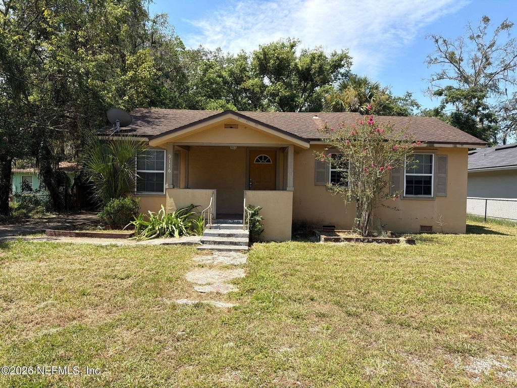9116 Adams Avenue - Photo 0
