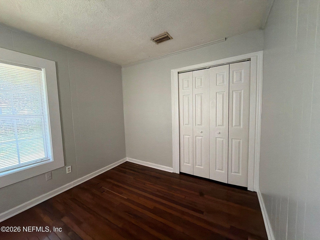 9116 Adams Avenue - Photo 17