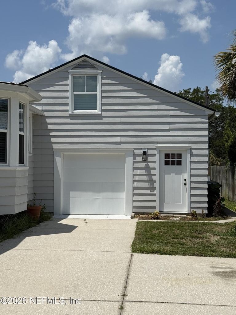 66 N St Augustine Boulevard - Photo 0