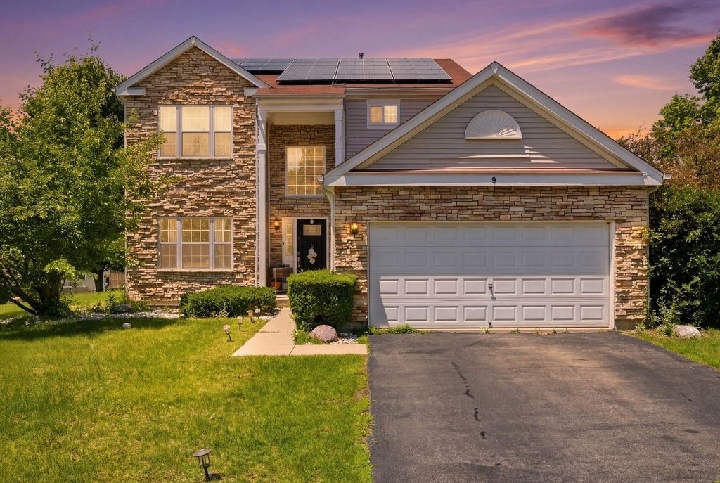 9 Tenneyson Court - Photo 0