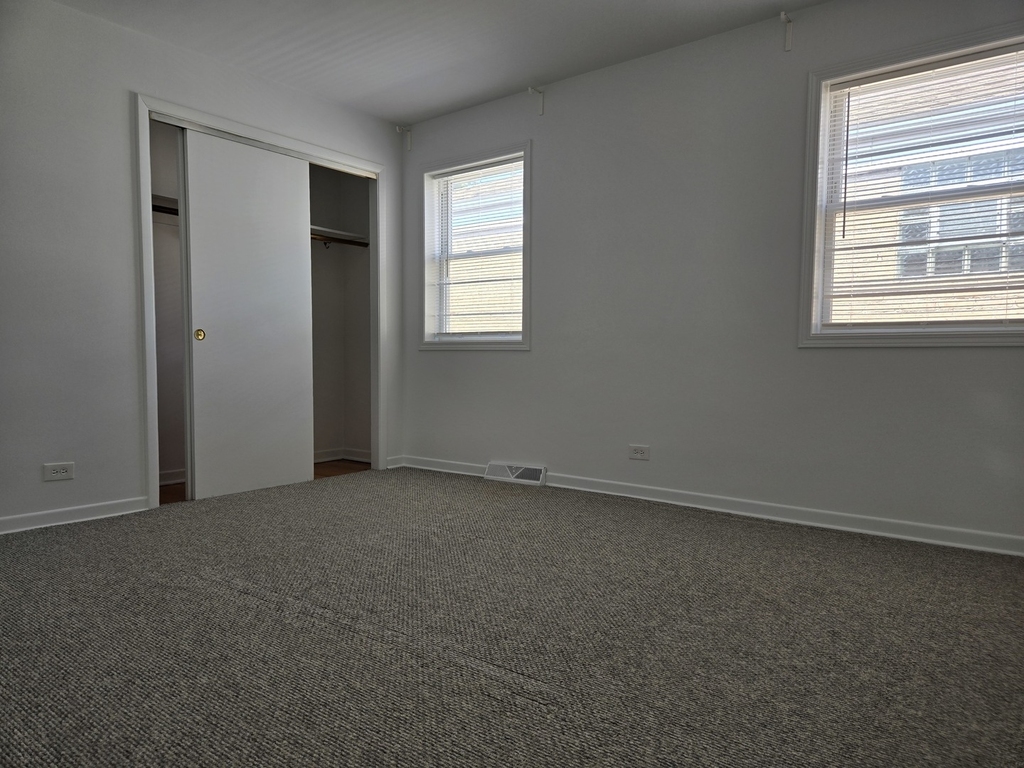 6039 N Artesian Avenue - Photo 21