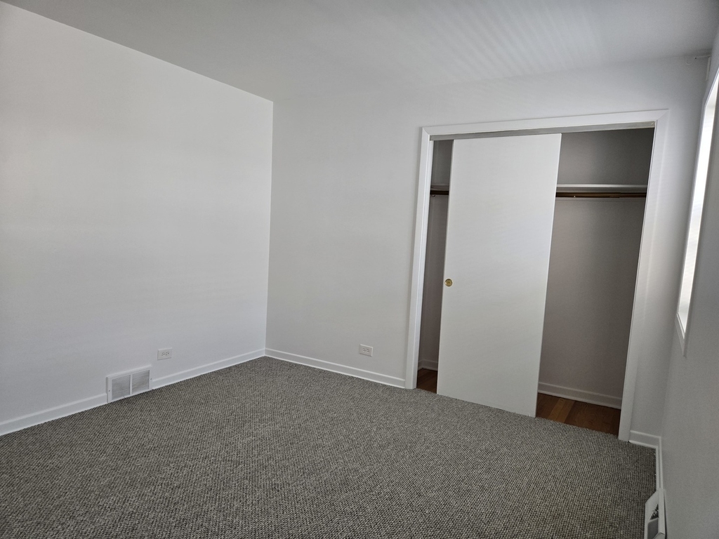 6039 N Artesian Avenue - Photo 24