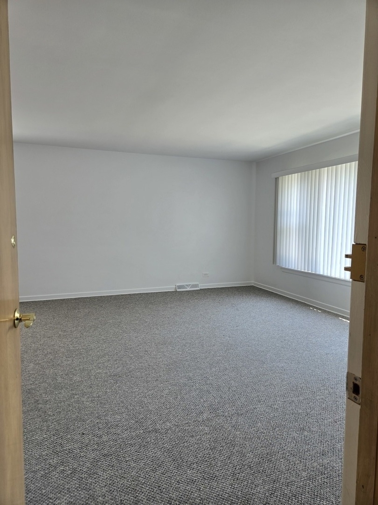 6039 N Artesian Avenue - Photo 28