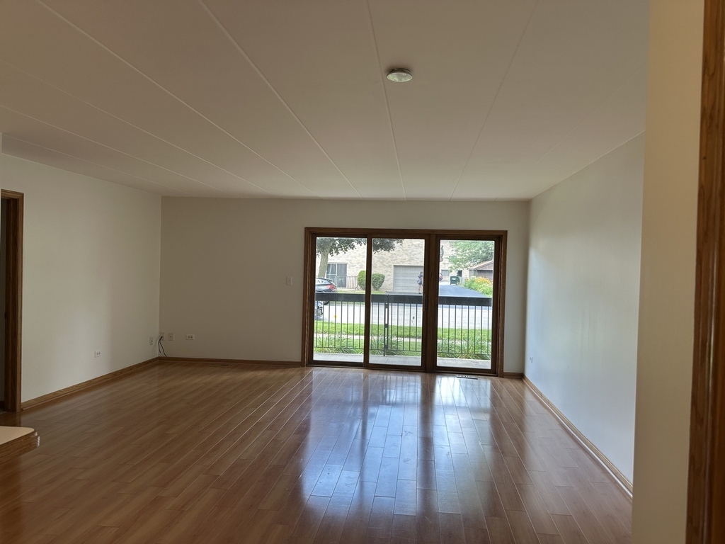 9529 Minnick Avenue - Photo 6