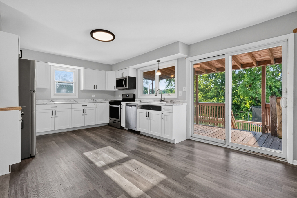 7945 W 91st Street - Photo 5