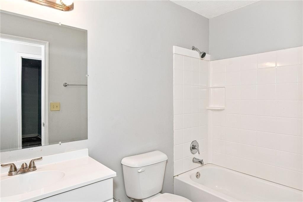 1515 Captain Thomas Court - Photo 12