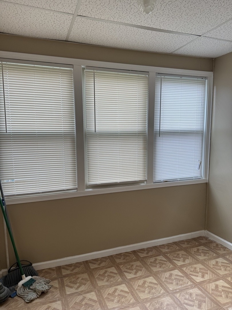 10240 S Eberhart Avenue - Photo 22