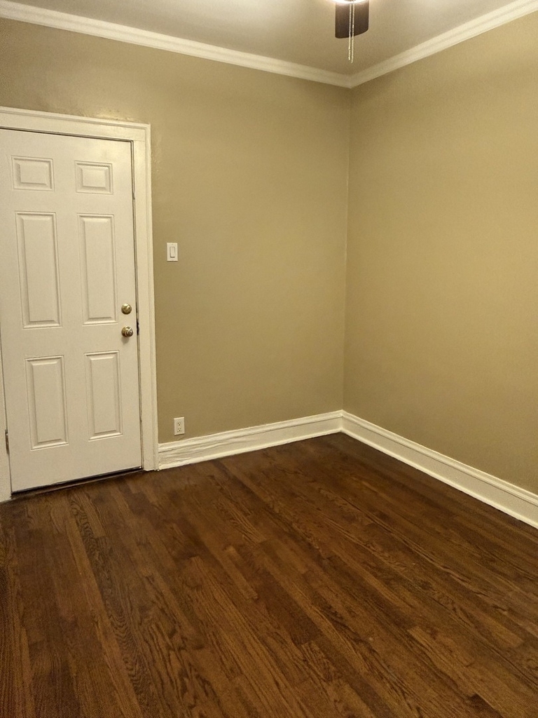 10240 S Eberhart Avenue - Photo 19