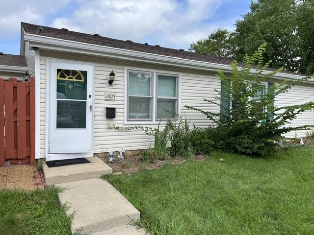 1805 Jamestown Circle - Photo 1