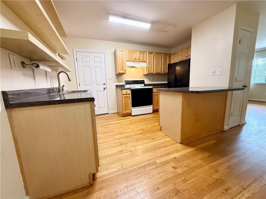 410 Candler Park Drive Ne - Photo 3