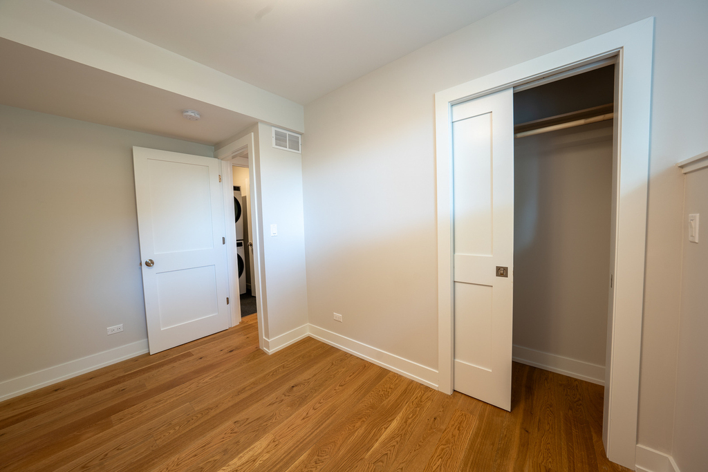 1901 W Berwyn Avenue - Photo 11