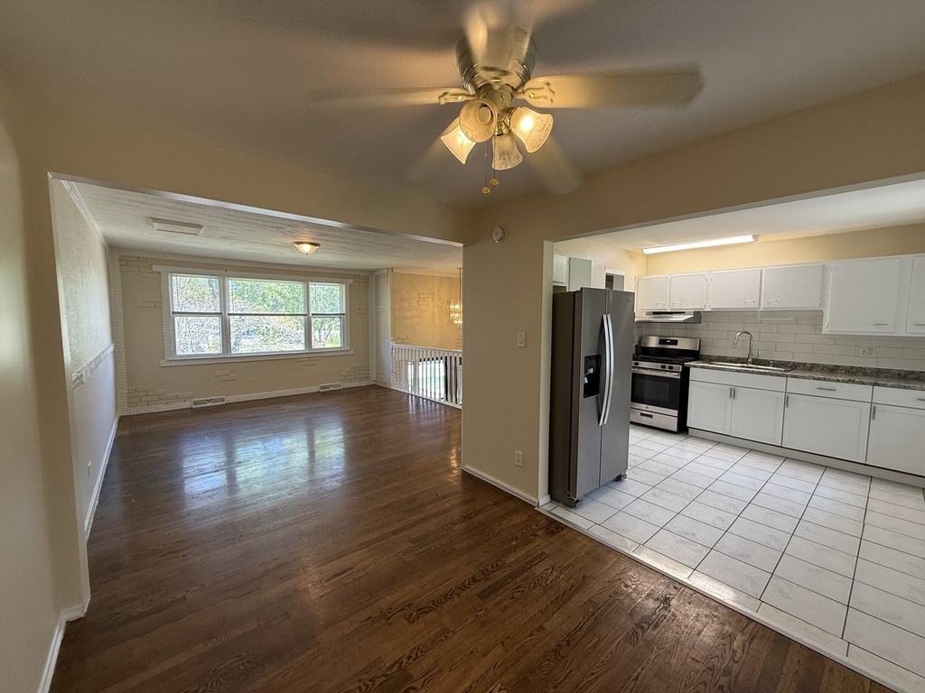 8517 W 87th Place - Photo 27