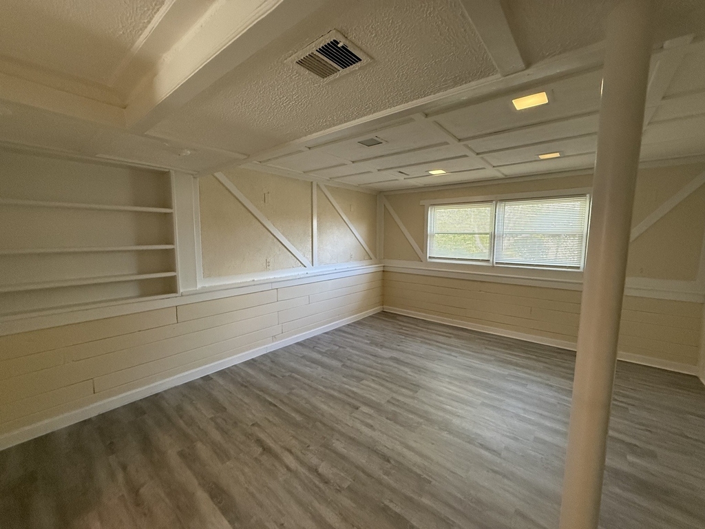 8517 W 87th Place - Photo 19