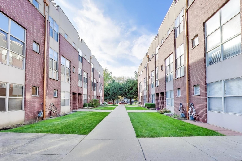 6951 N Western Avenue - Photo 4