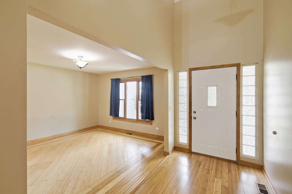 2805 Breckenridge Circle - Photo 2