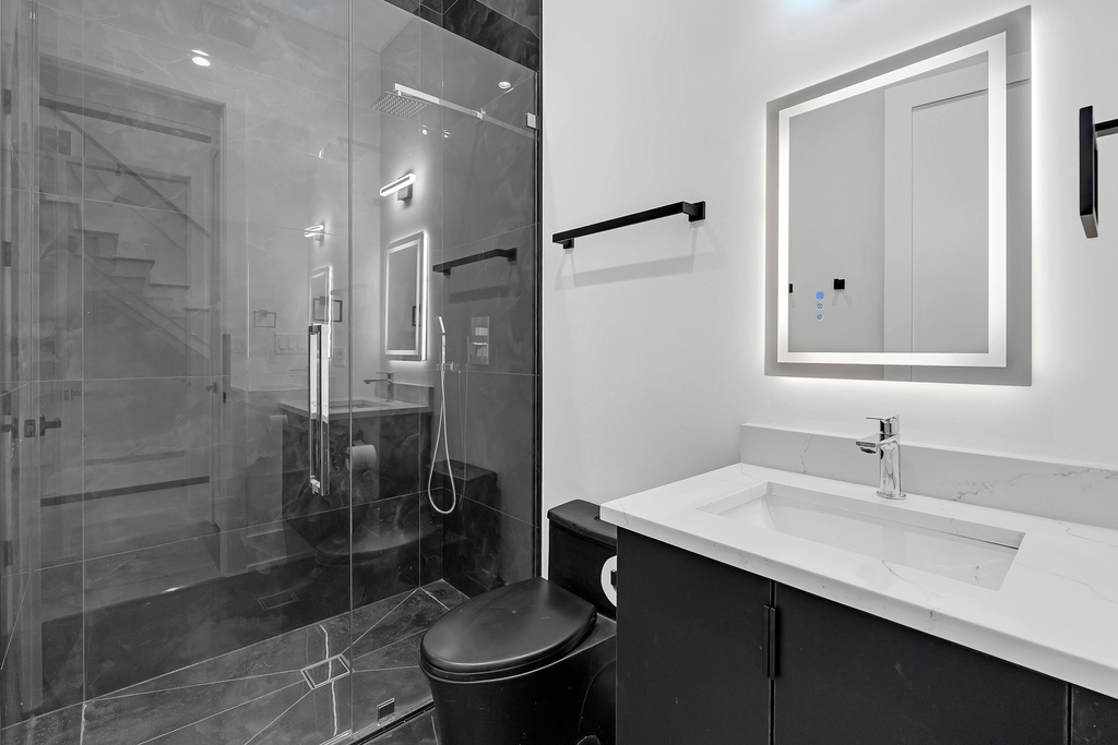 505 W Elm Avenue - Photo 39
