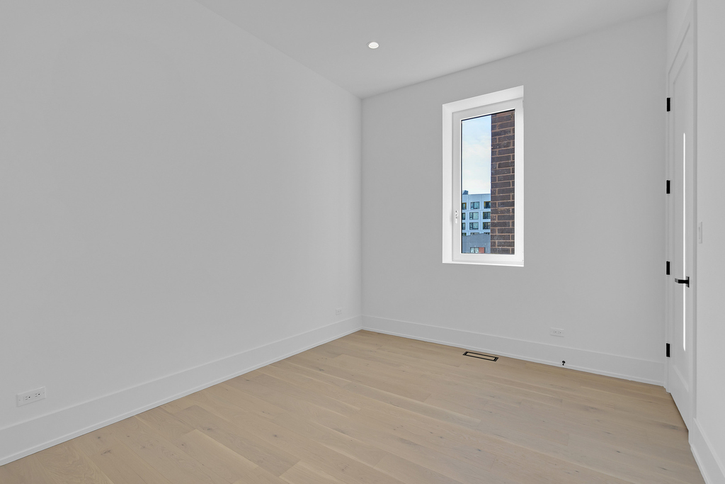 505 W Elm Avenue - Photo 22