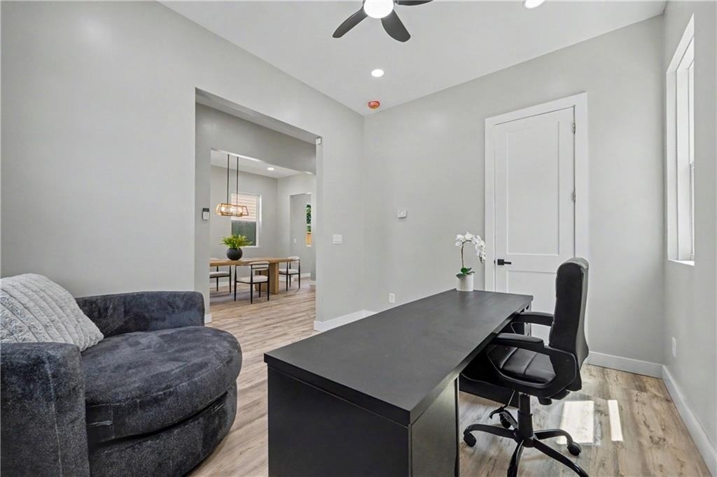 726 Windsor Street Sw - Photo 5