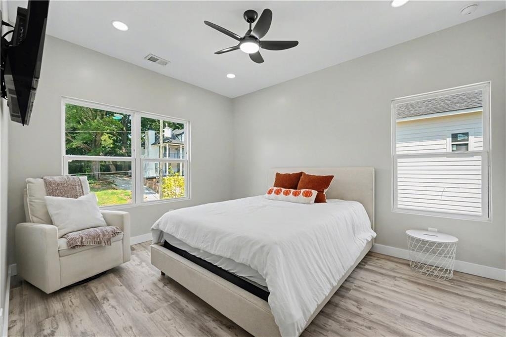 726 Windsor Street Sw - Photo 24