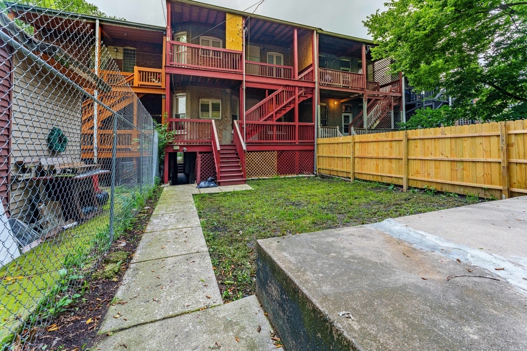 1529 S Homan Avenue - Photo 13