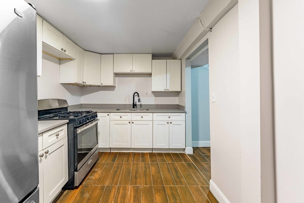 1529 S Homan Avenue - Photo 4