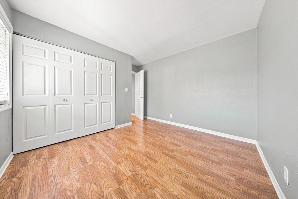 1895 Tall Oaks Drive - Photo 9