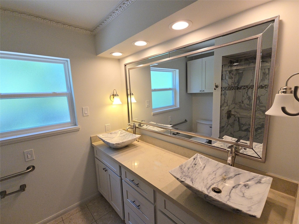 9731 Briar Forest Drive - Photo 11