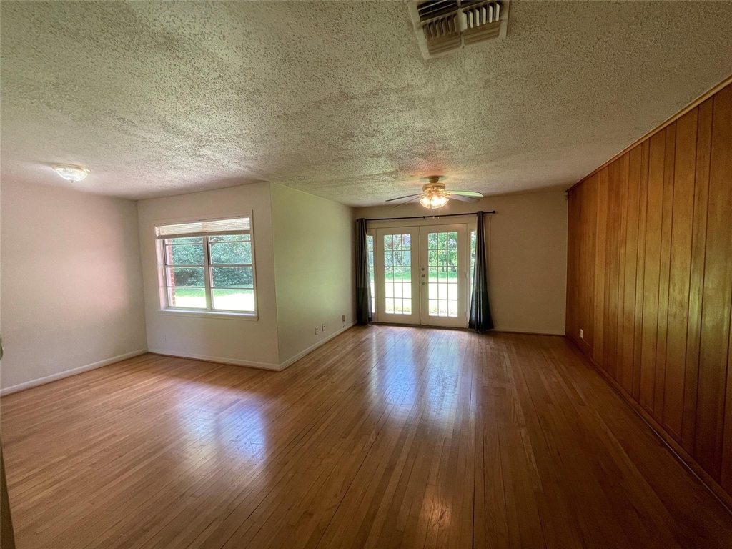 5042 Grape Street - Photo 7