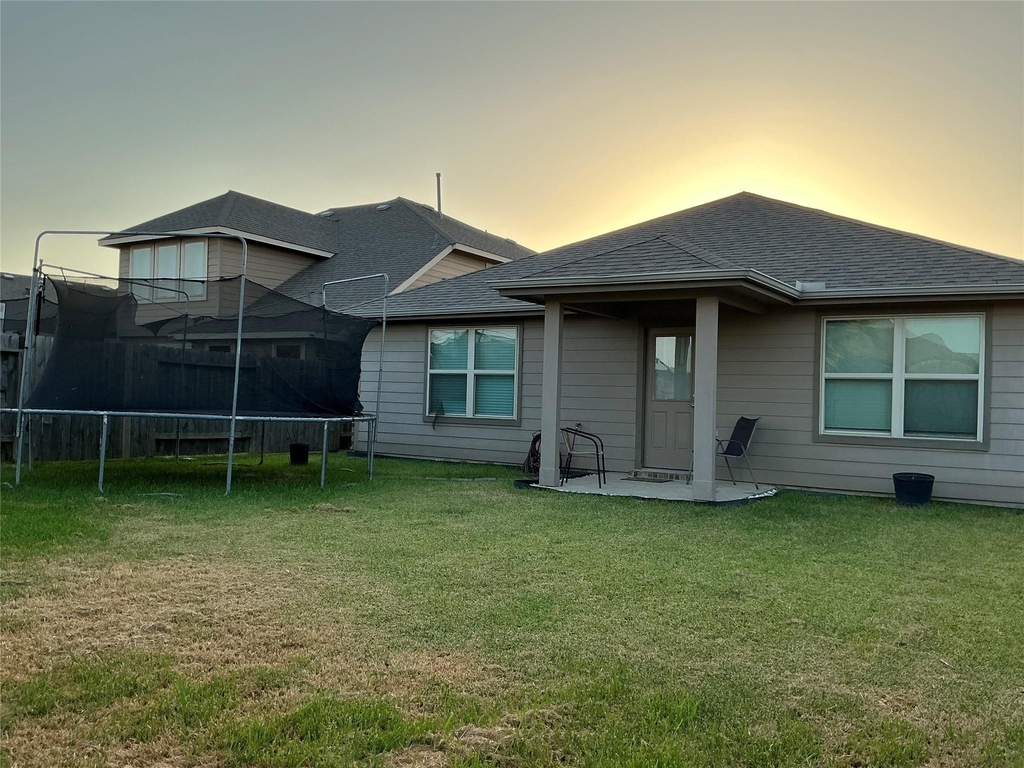 4030 Emperor Valley Lane - Photo 18