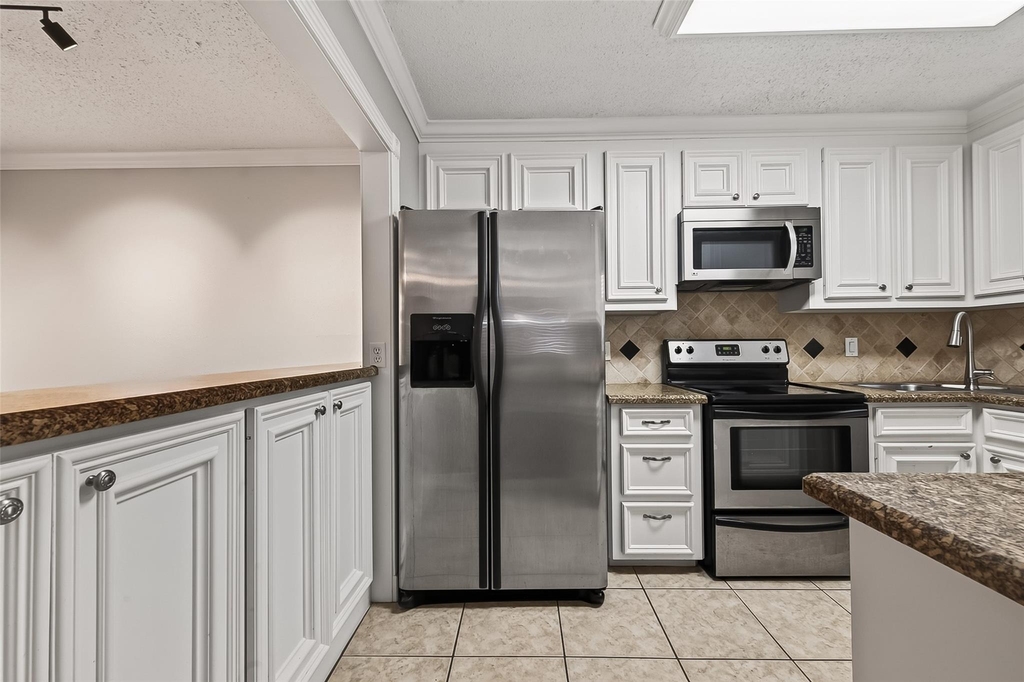 4727 Merwin Street - Photo 2