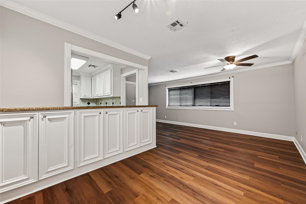 4727 Merwin Street - Photo 17