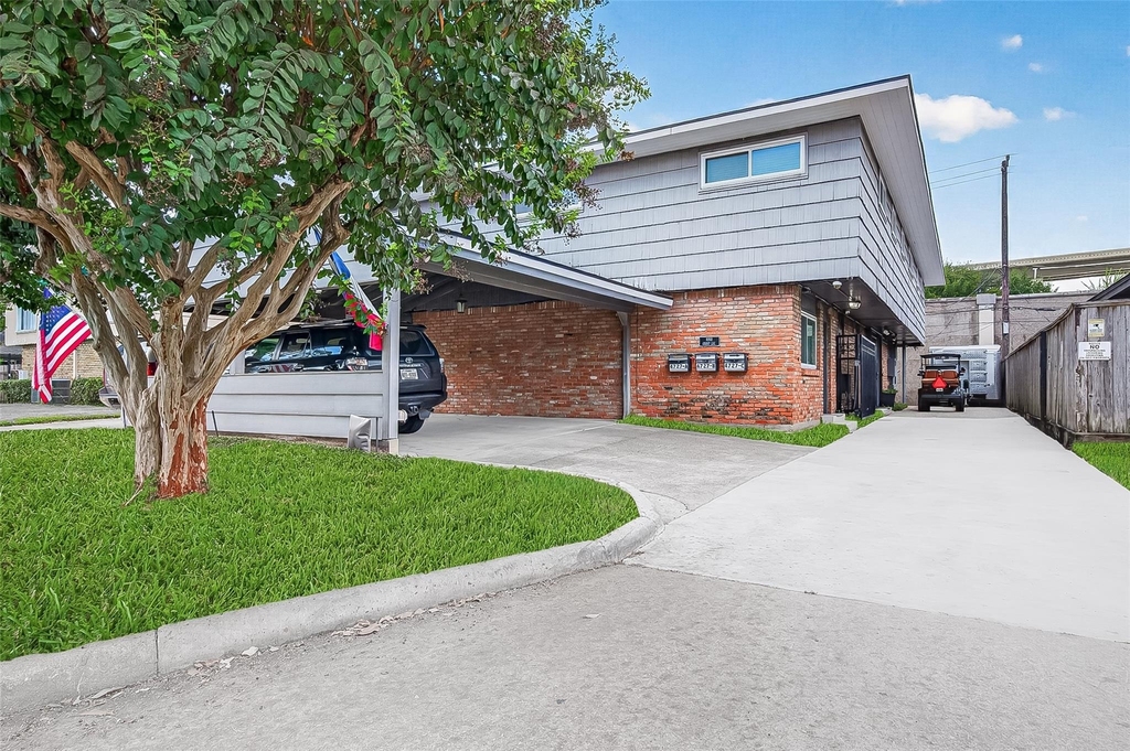 4727 Merwin Street - Photo 44