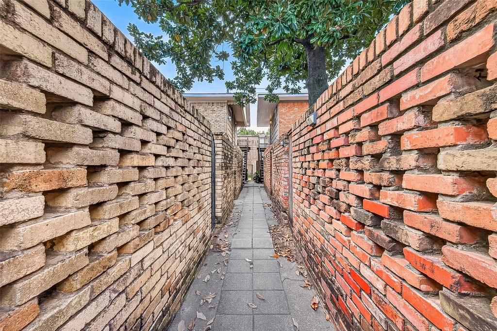 4727 Merwin Street - Photo 11