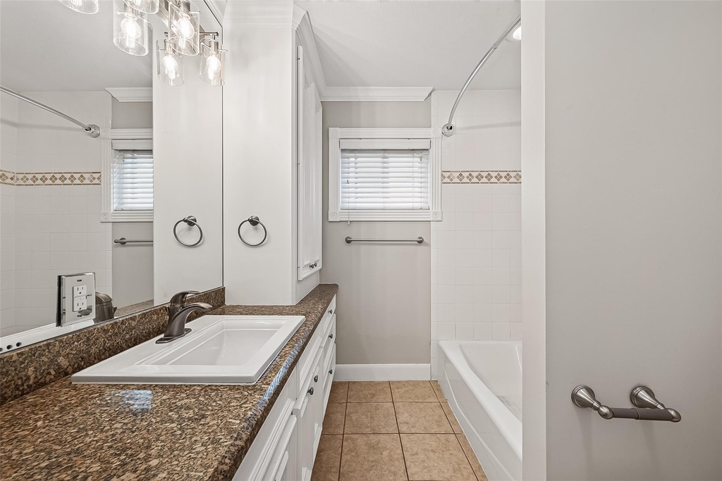 4727 Merwin Street - Photo 8