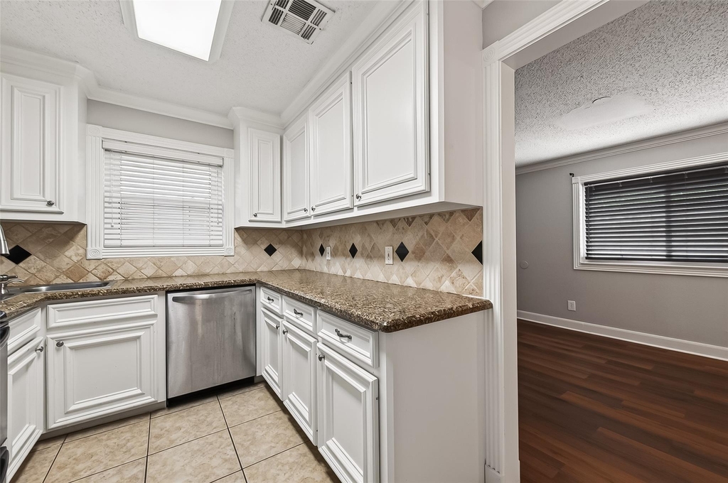 4727 Merwin Street - Photo 19