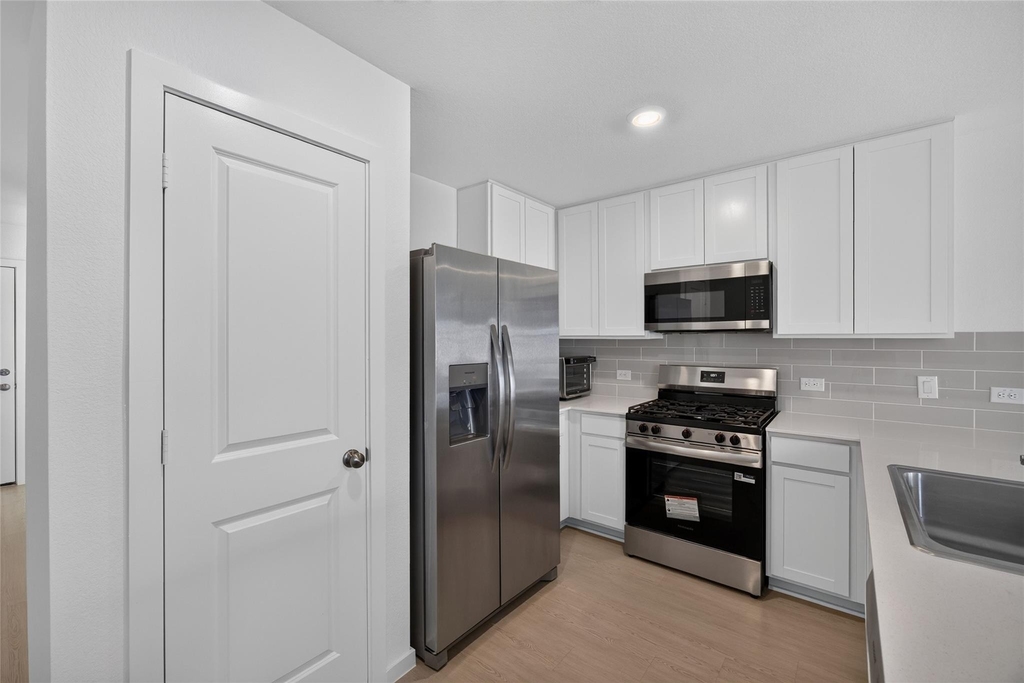 26722 Cascade Sunrise Street - Photo 11
