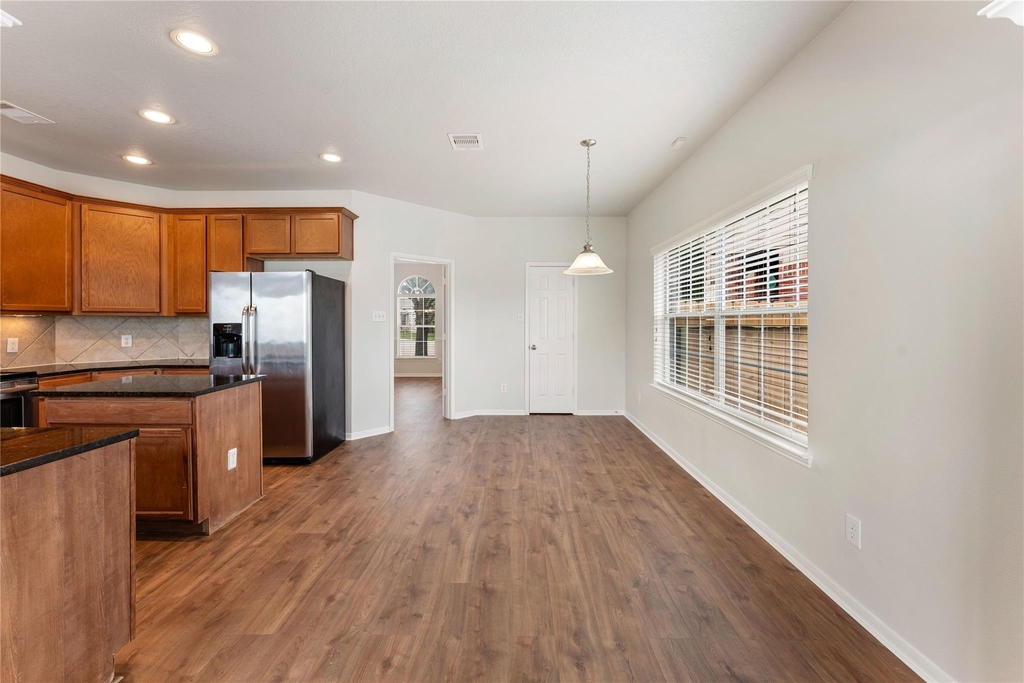 21915 Sunvolt Court - Photo 16