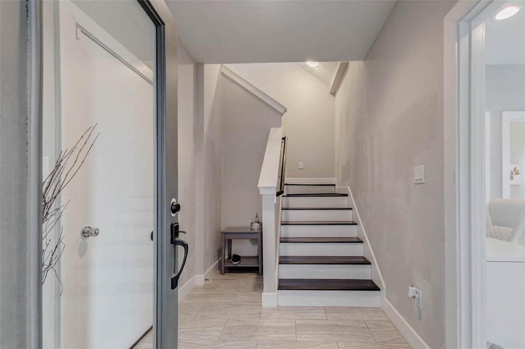 3810 Leeland Street - Photo 6