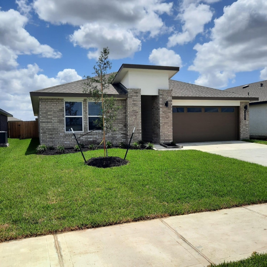 7918 Murciana Drive - Photo 2