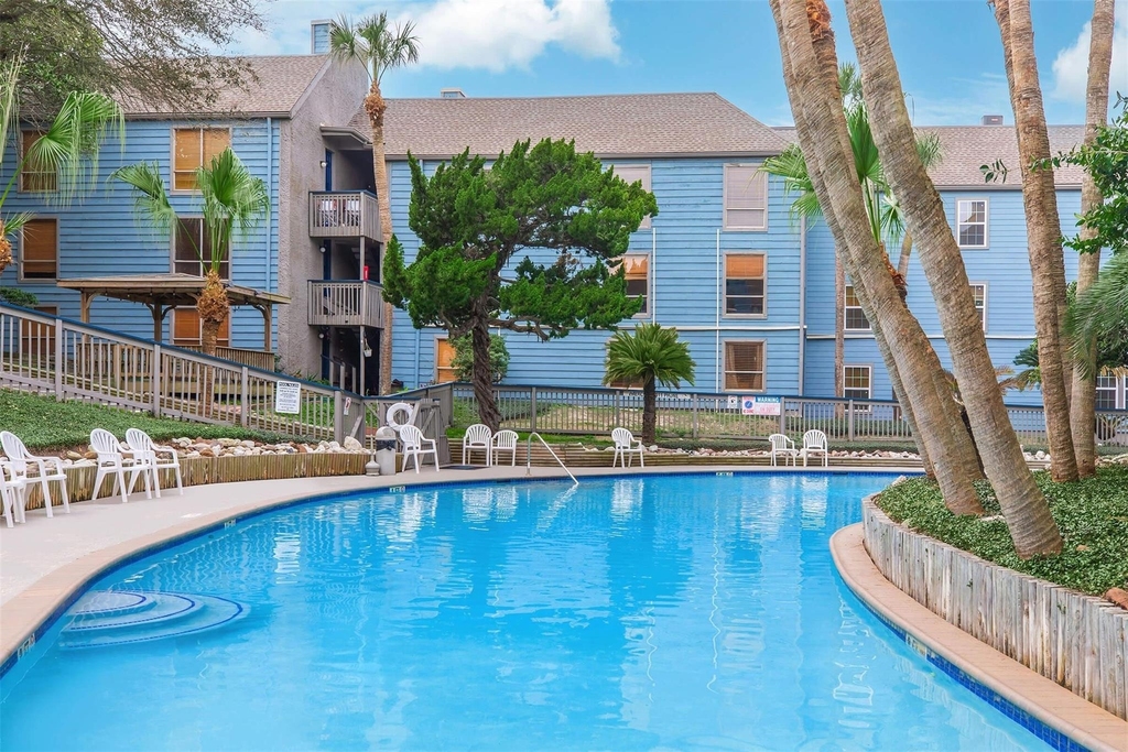 8100 Seawall Boulevard - Photo 17