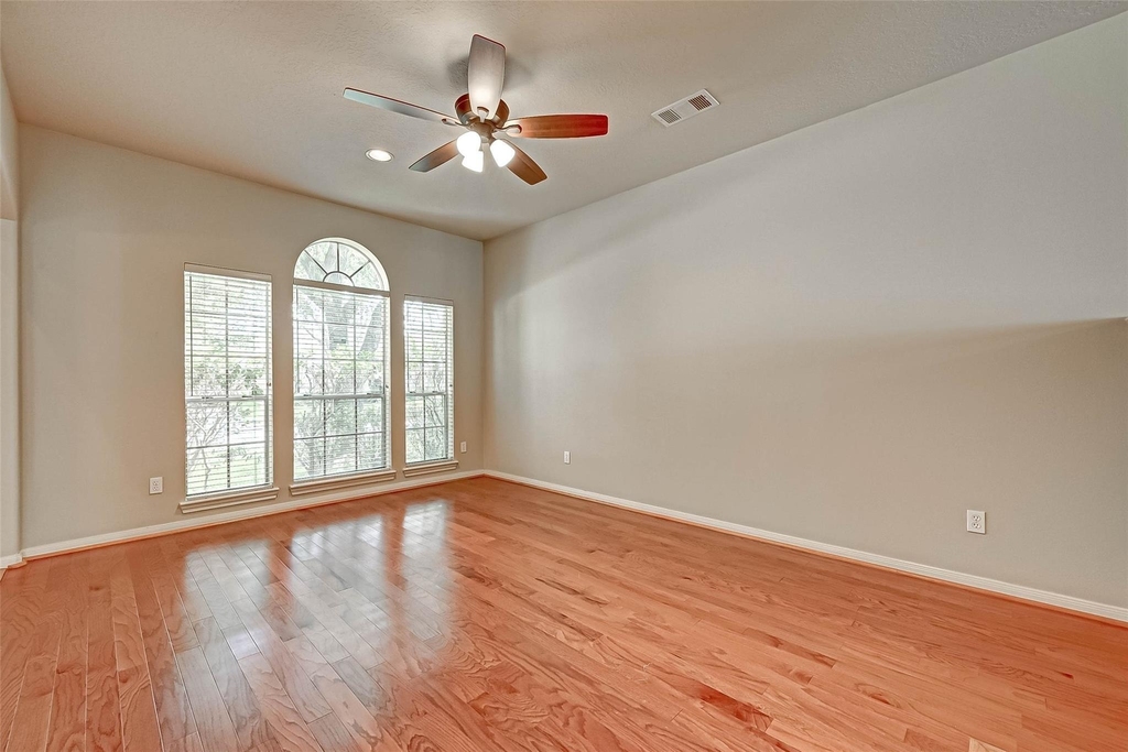 12419 Shadycrest Drive - Photo 6