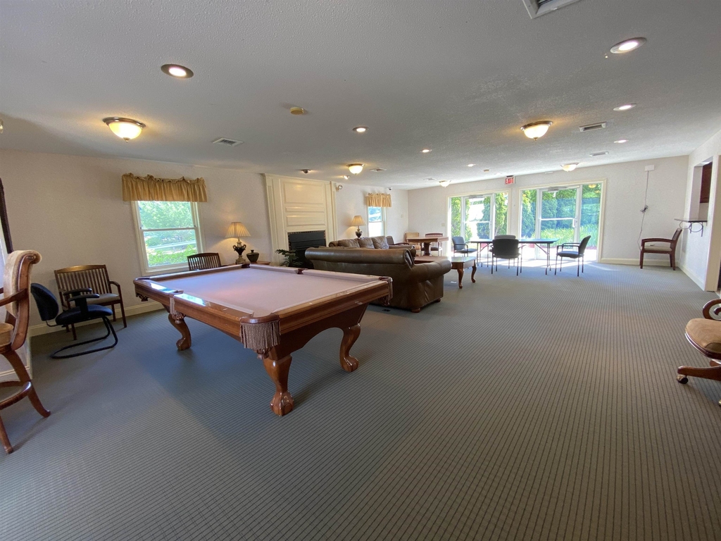 147 Eastern - Photo 36